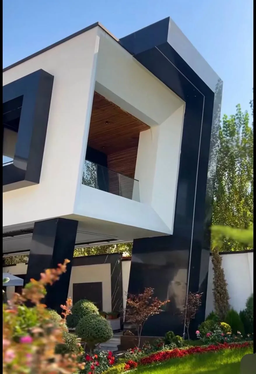 Modern Glass Villa: Pool Courtyard & Landscape, International