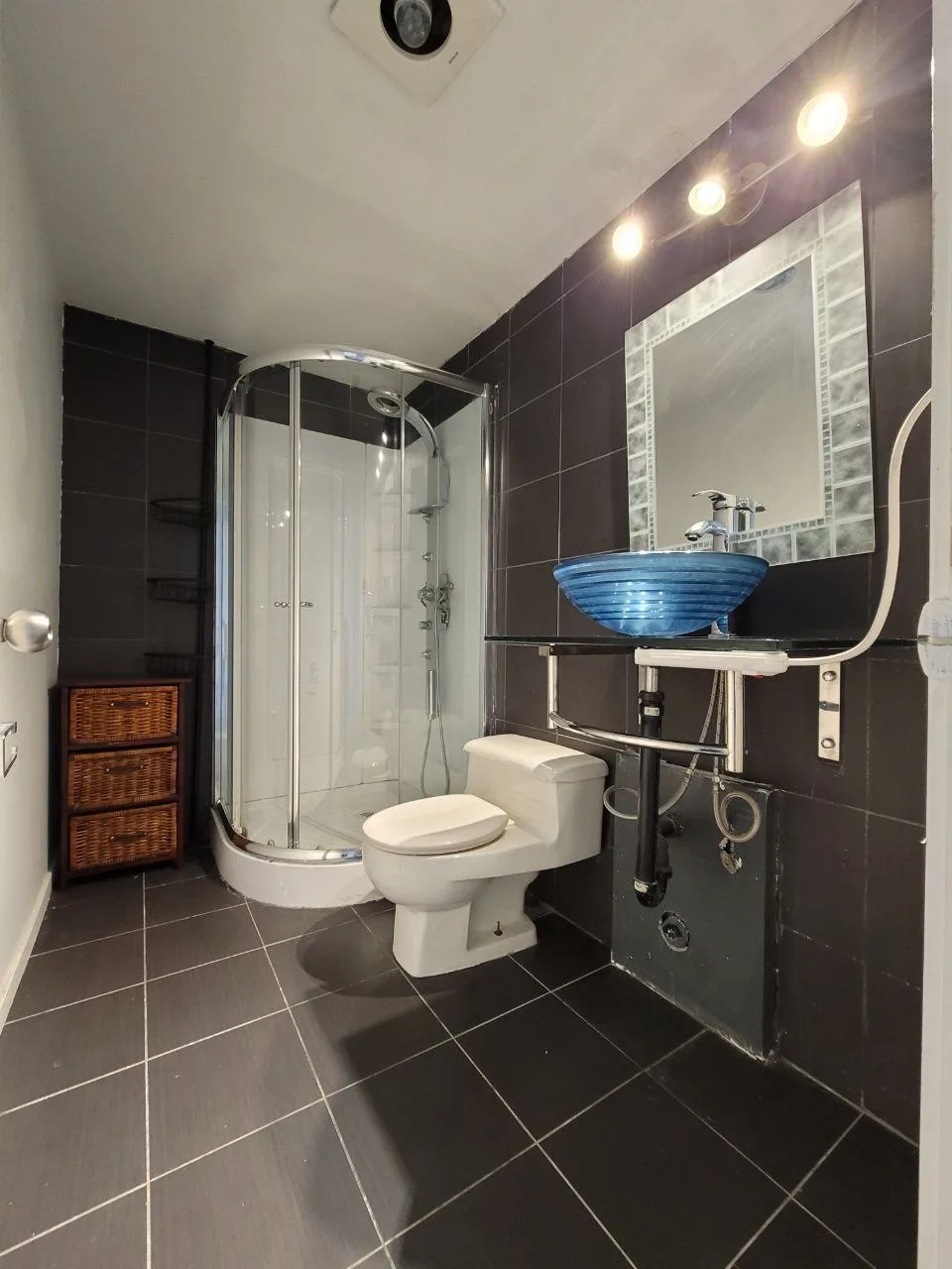 Metro Vancouver Interior: Flooring, Kitchen & Bath, Metro Vancouver