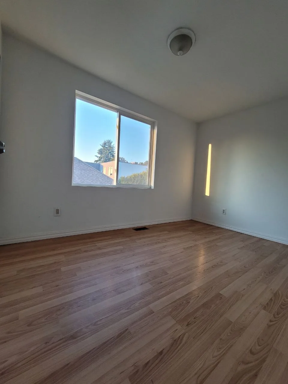 Metro Vancouver Interior: Flooring, Kitchen & Bath, Metro Vancouver