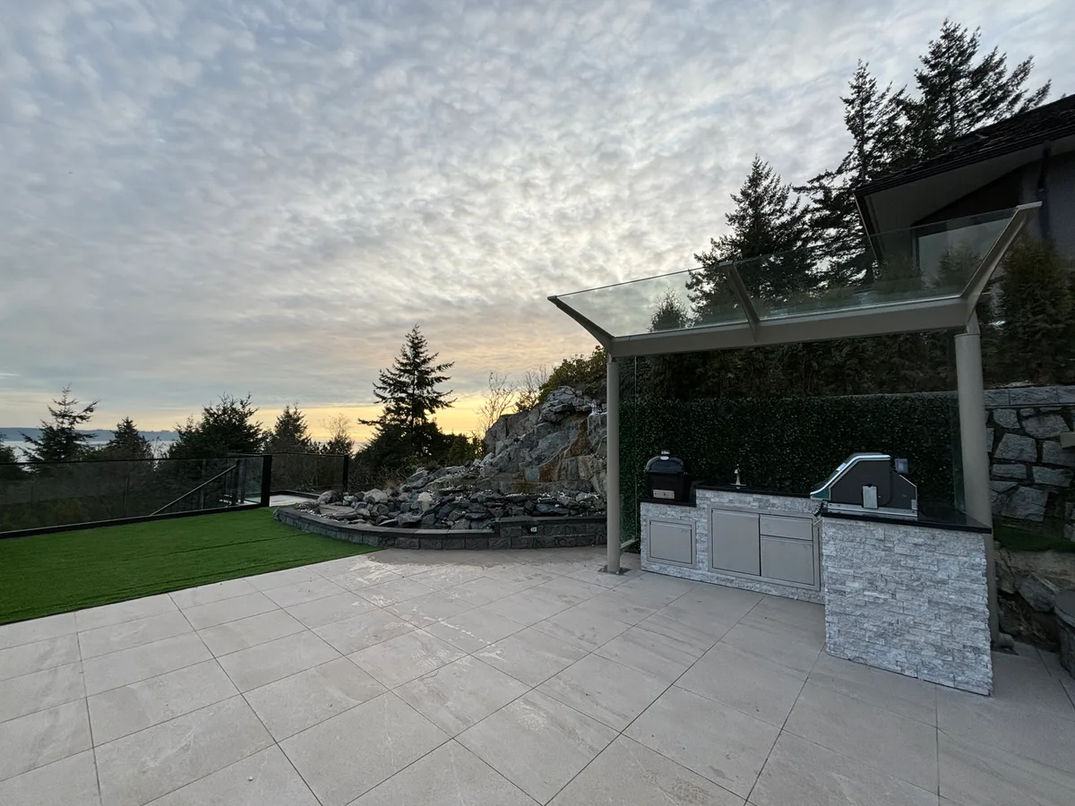 West Vancouver Outdoor Kitchen & Glass Canopy, West Vancouver
