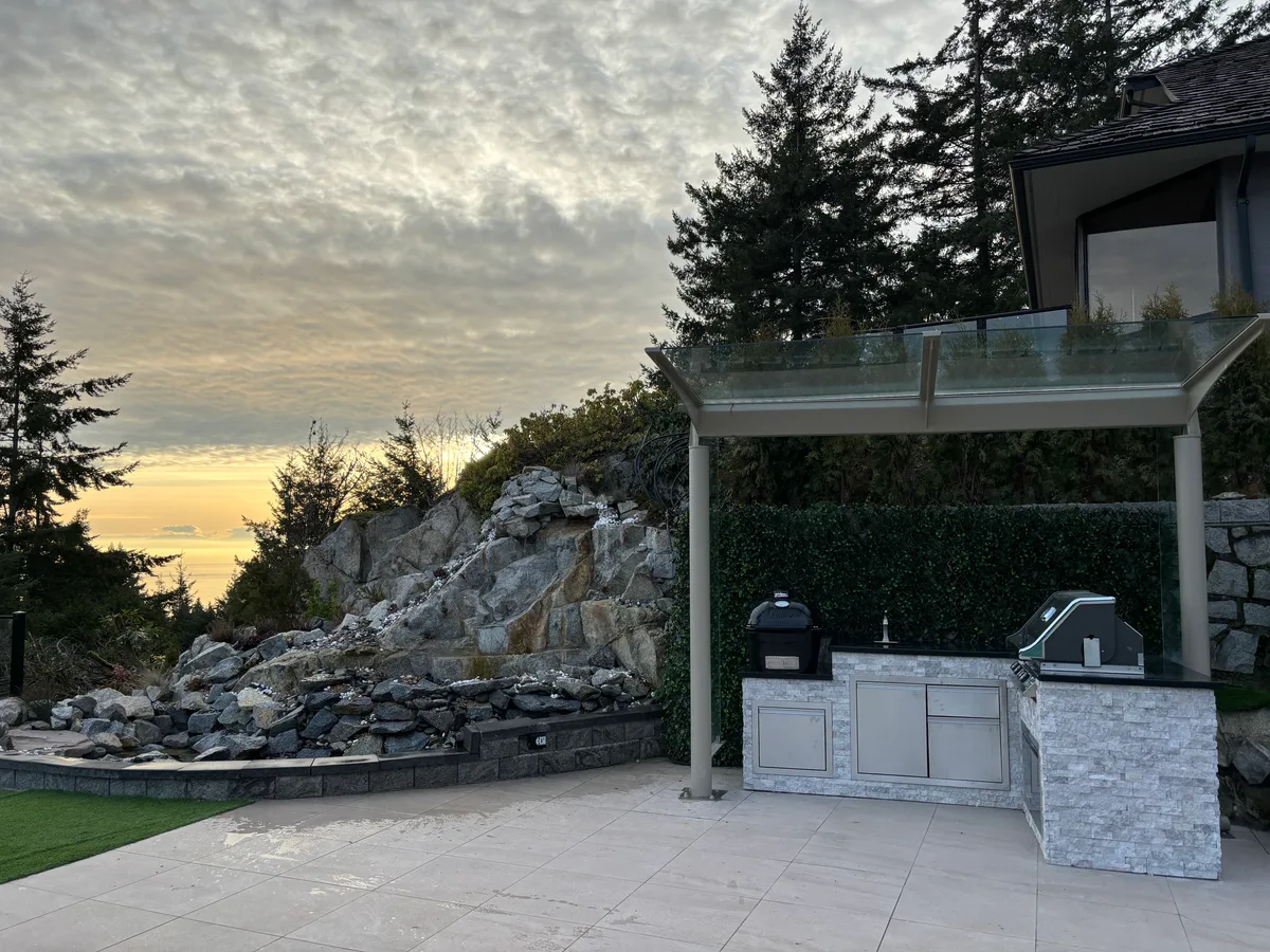 West Vancouver Outdoor Kitchen & Glass Canopy, West Vancouver